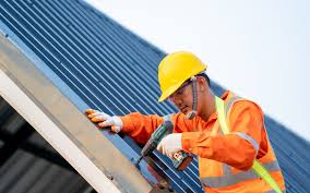 Best Siding Services  in Maple Bluff, WI